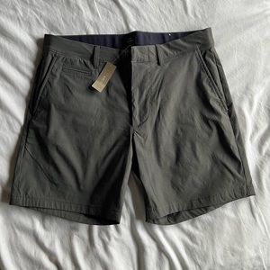J Crew 7inch Tech Short in Grey